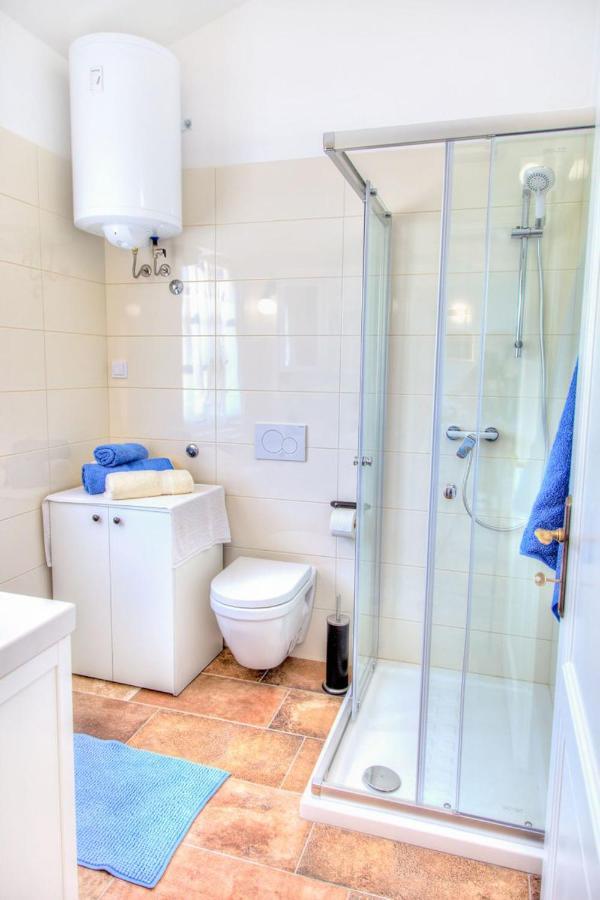 Veruda Apartments Petra Near Beach מראה חיצוני תמונה