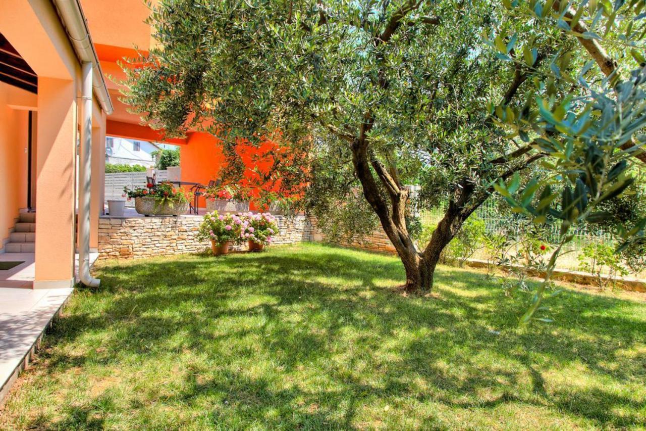 Veruda Apartments Petra Near Beach מראה חיצוני תמונה