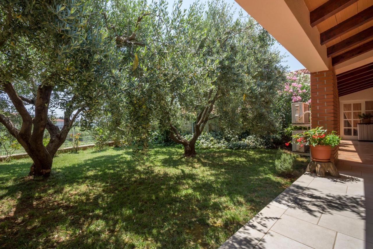 Veruda Apartments Petra Near Beach מראה חיצוני תמונה
