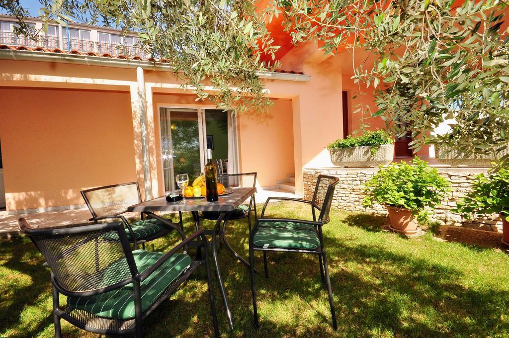 Veruda Apartments Petra Near Beach מראה חיצוני תמונה