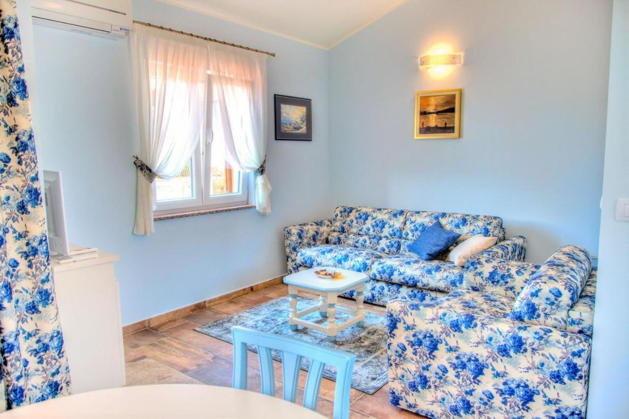 Veruda Apartments Petra Near Beach מראה חיצוני תמונה